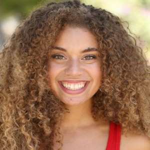 Chelsey Goldsmith Birthday, Real Name, Age, Weight, Height, Family